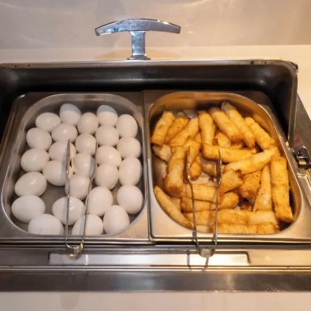 Rayelin Old Town Hotel