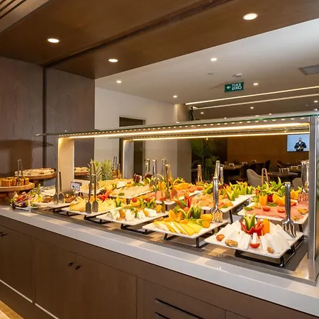 Rayelin Old Town Szálloda