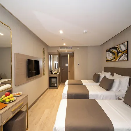 Hotell Rayelin Old Town 4*