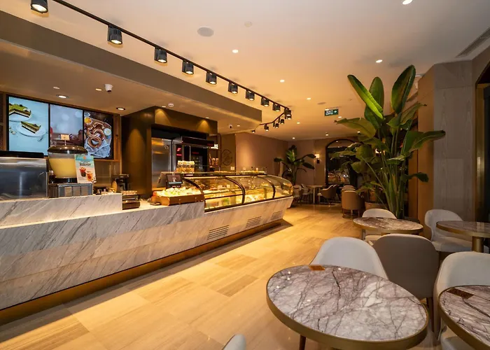 Rayelin Old Town Hotell