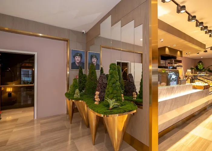 Hotell Rayelin Old Town 4*