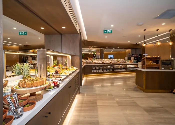 Rayelin Old Town Hotell