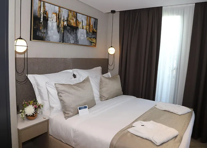 Rayelin Old Town Hotell 4*