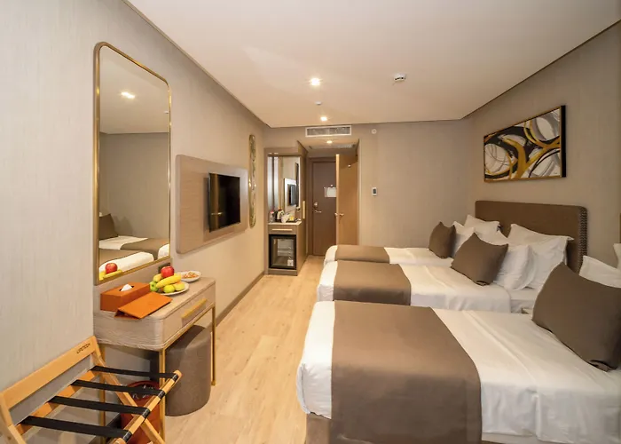 Hotell Rayelin Old Town 4*