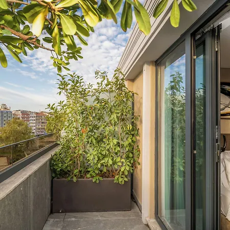 Rayelin Old Town Hotel